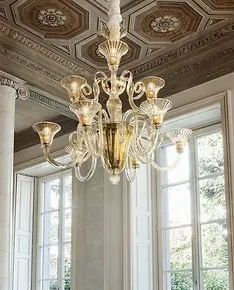 Chandelier at nine lights with gold decoration
