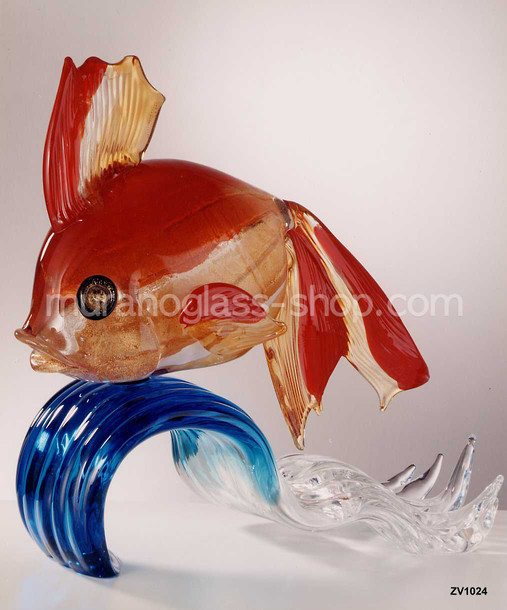 Red-fish, Red fish on wave