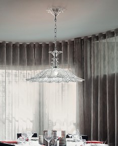 Suspended lamp with crystal graniglia