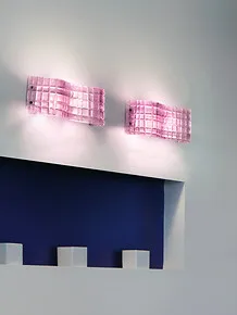 Wall light in sandblasted amethyst