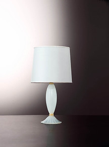 Table lamp with silk color with gold