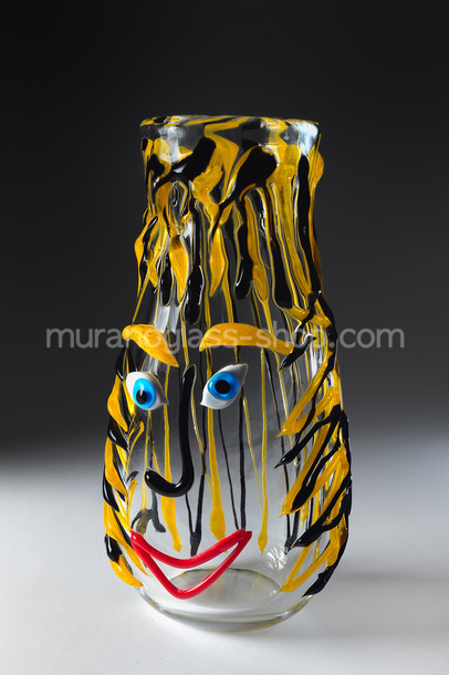 Vessels in Picasso style, Picasso style vase